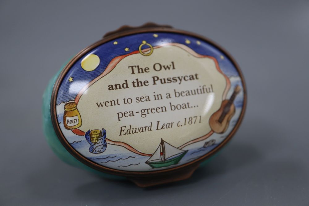 A Halcyon days enamel The owl and The Pussycat snuff box